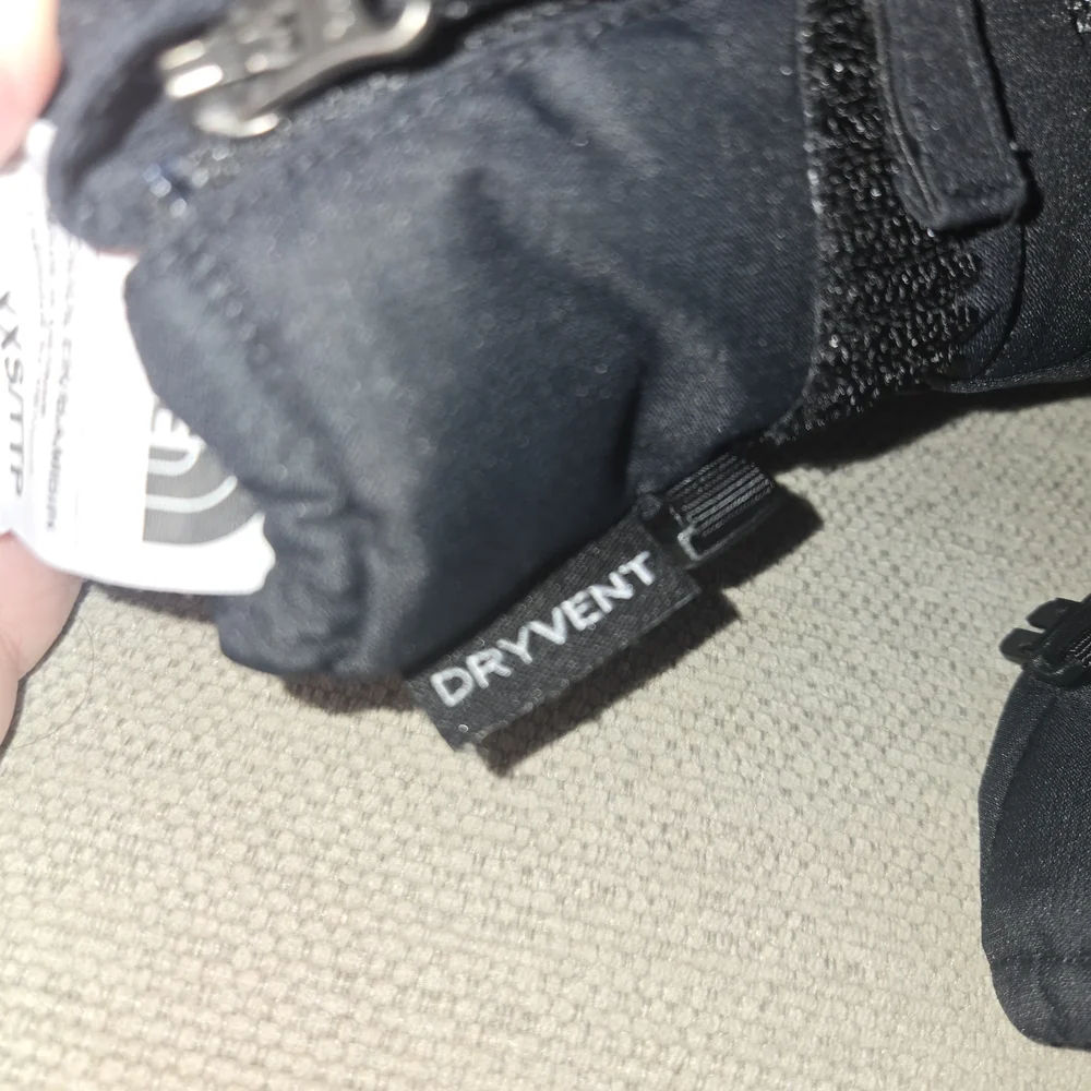 The North Face Black Winter Gloves XXS Toddler